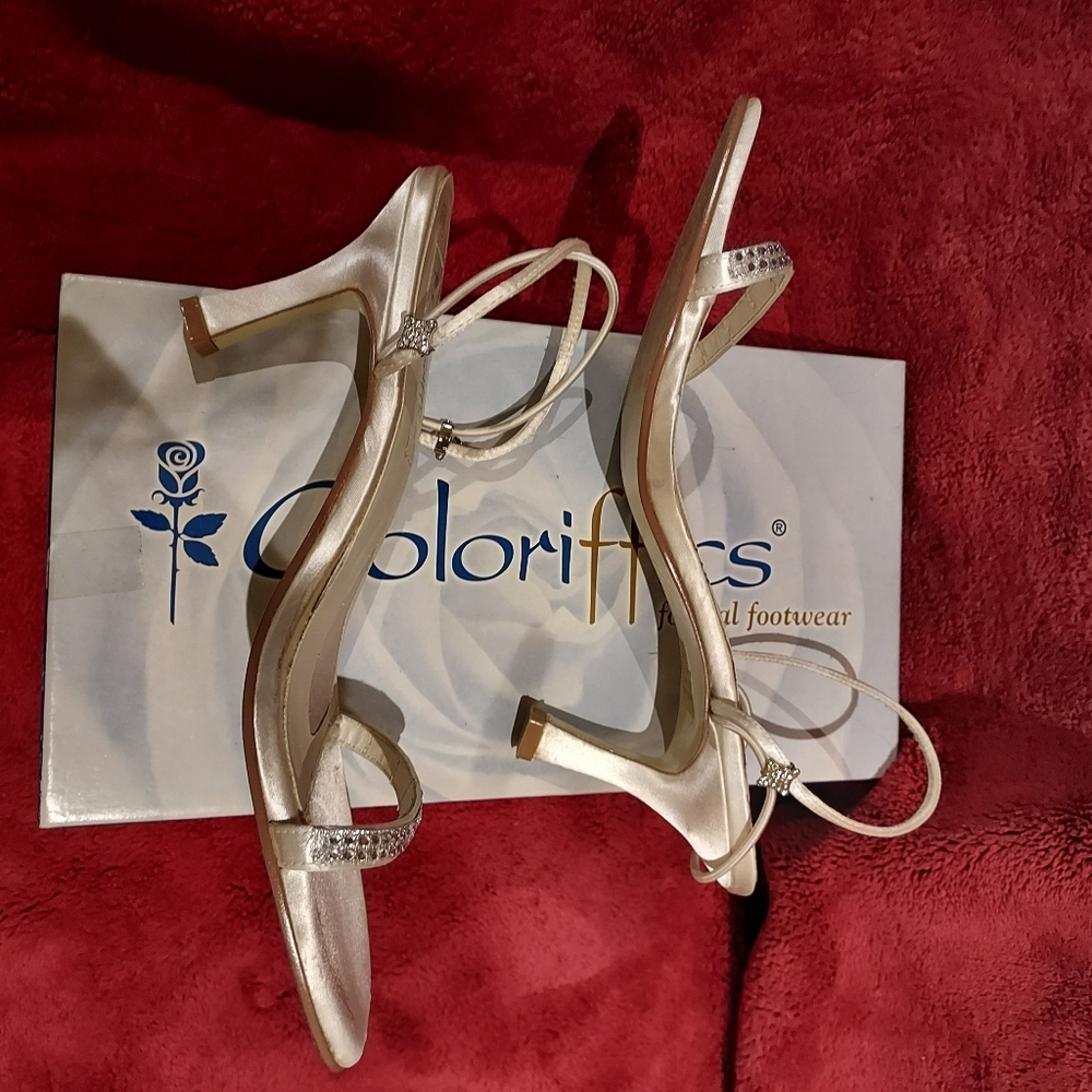 Colorifics White Satin Formal Shoe - Picture 3 of 10